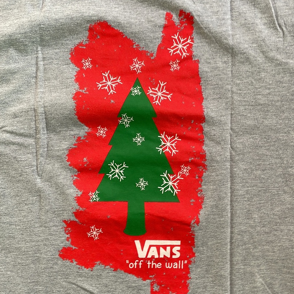 Vans Christmas  gray T-shirt size large.
